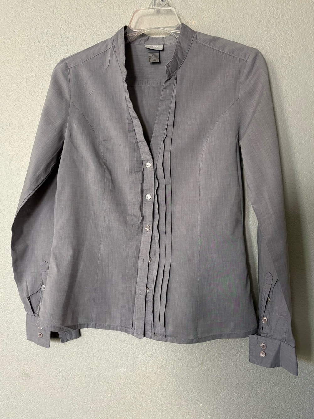 Gray Pleated Front Woman’s Work Blouse Sz 6